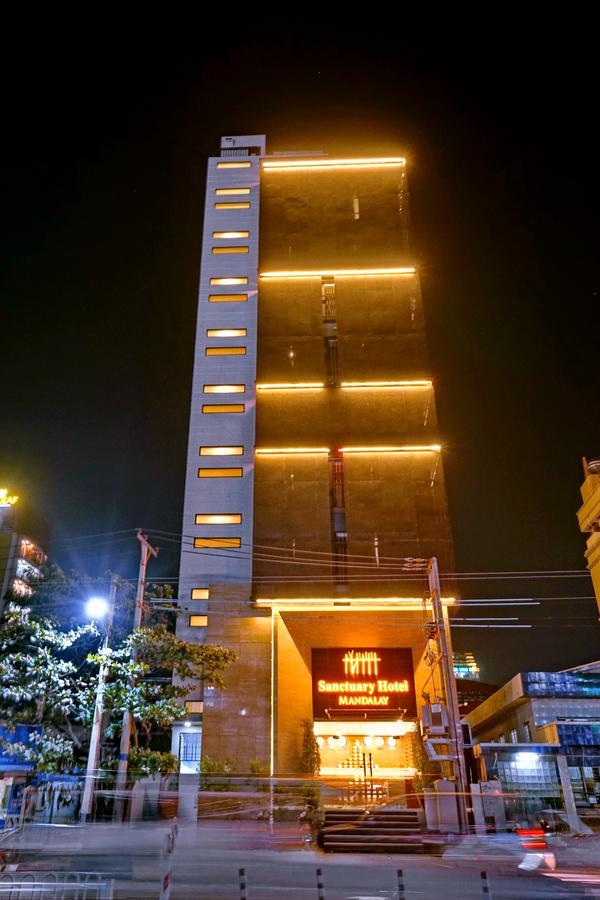 Sanctuary Hotel Mandalay Buitenkant foto